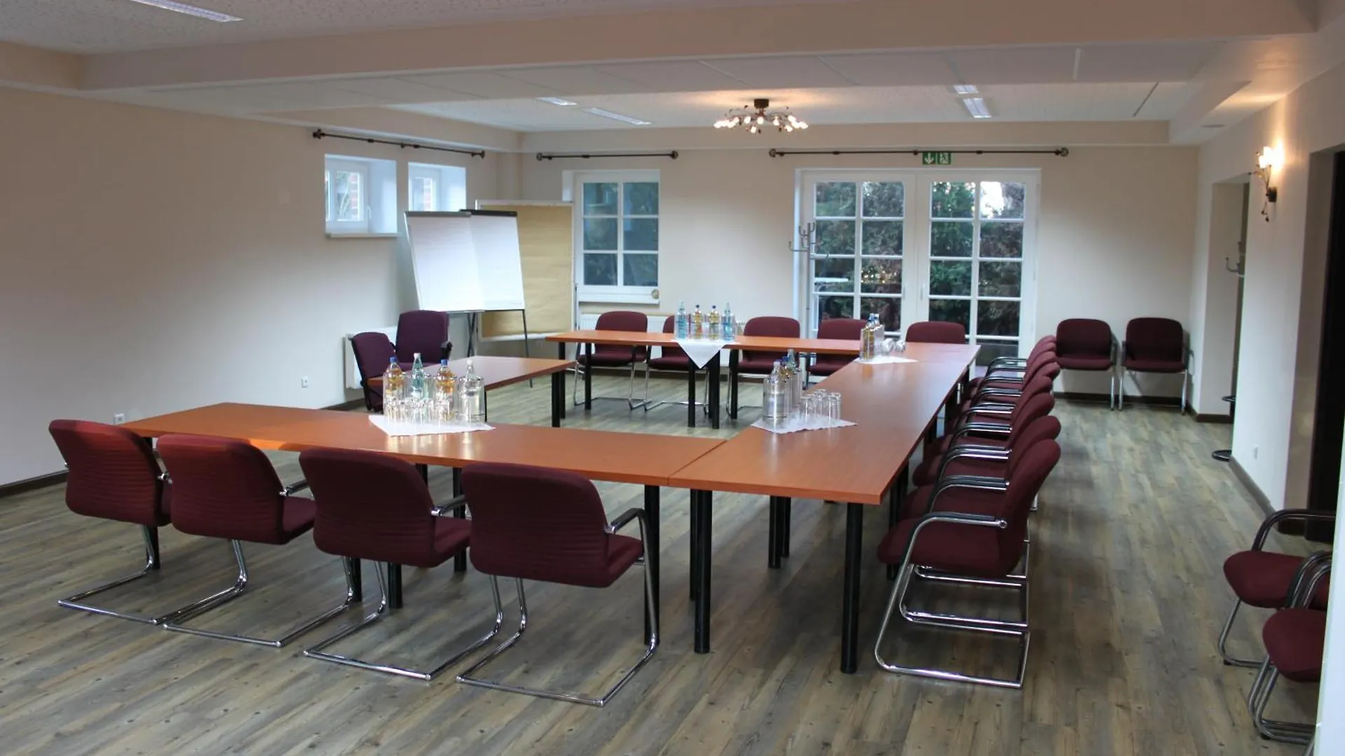 Stelinger Hof Hotel Muenkel Garbsen Almanya